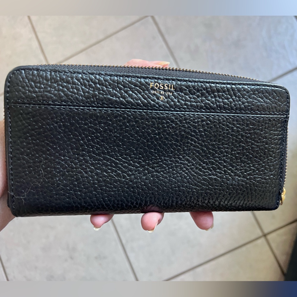 FOSSIL Pebble LEATHER Wallet Black Yellow Tassel Zip A Round Closure No Callouts - Picture 15 of 15